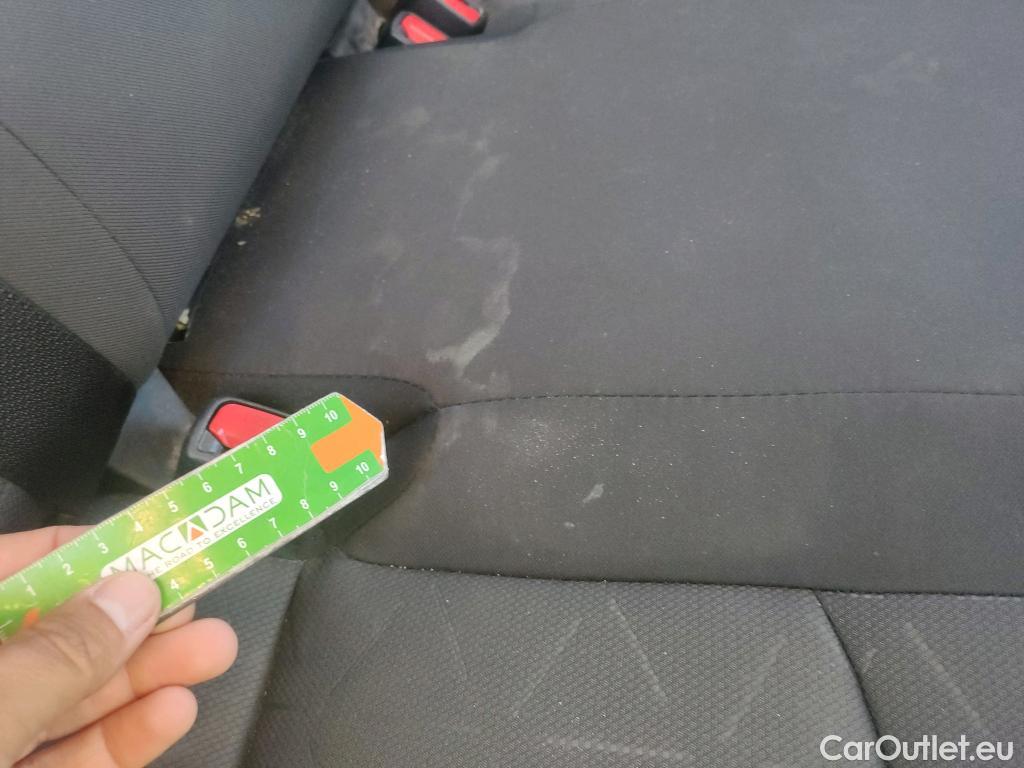  Toyota  RAV4 TOYOTA  / 2018 / 5P / todoterreno 2.5l 220H Advance #14