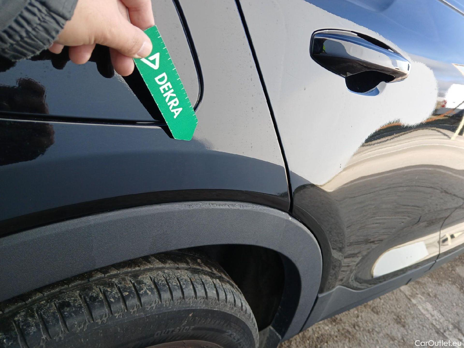  Volvo  XC 40 VOLVO XC40 / 2017 / 5P / todoterreno 1.5 T4 Twin Recharge R-Design Exp Auto #31