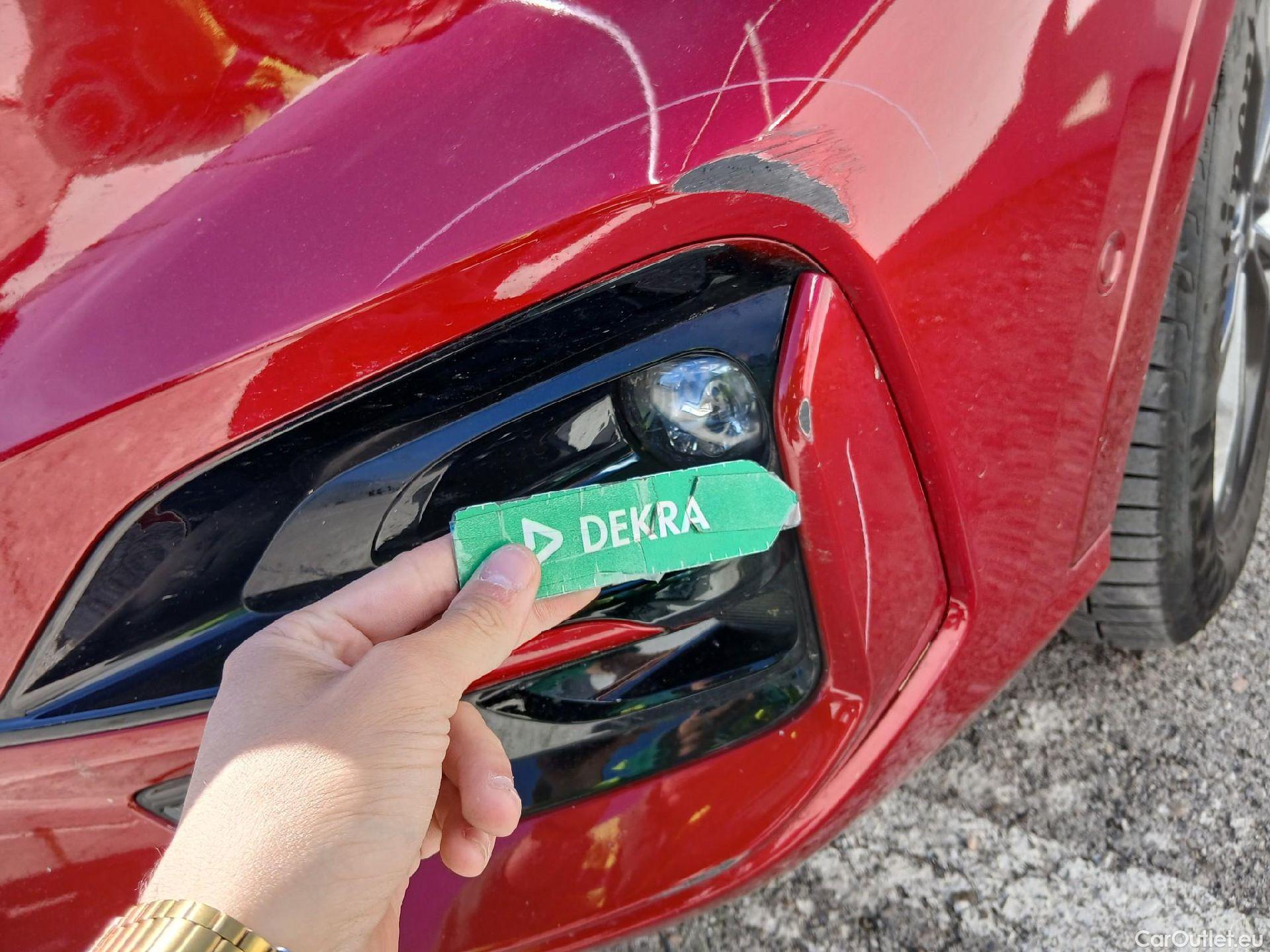  Ford  Kuga FORD  / 2019 / 5P / todoterreno ST-Line X 2.5 Duratec FHEV Auto #9