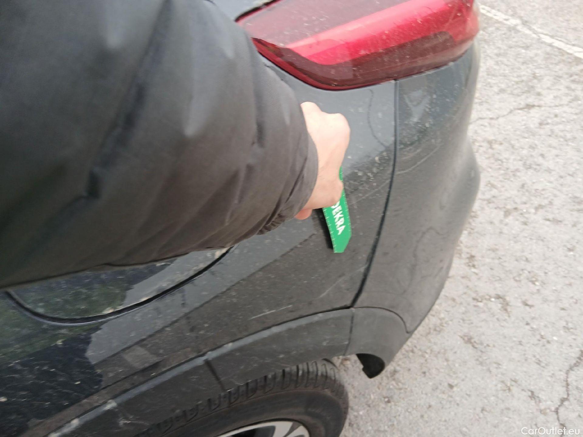  KIA  XCeed KIA  1.6 GDi PHEV 104kW (141CV) eDrive (AC) #14