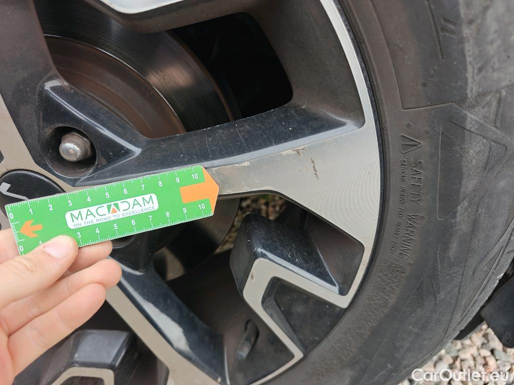  KIA  Sportage KIA  / 2022 / 5P / todoterreno 1.6 T-GDi MHEV 112kW (150CV) Drive 4X2 #39