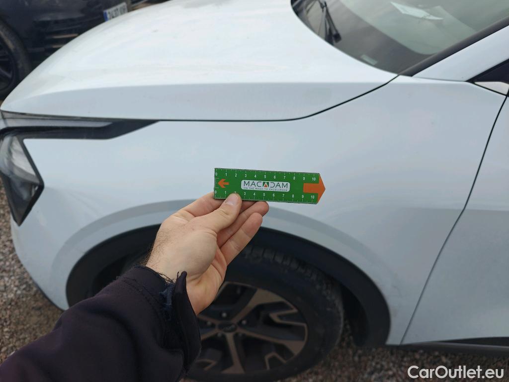  KIA  Sportage KIA  / 2022 / 5P / todoterreno 1.6 T-GDi MHEV 112kW (150CV) Drive 4X2 #47