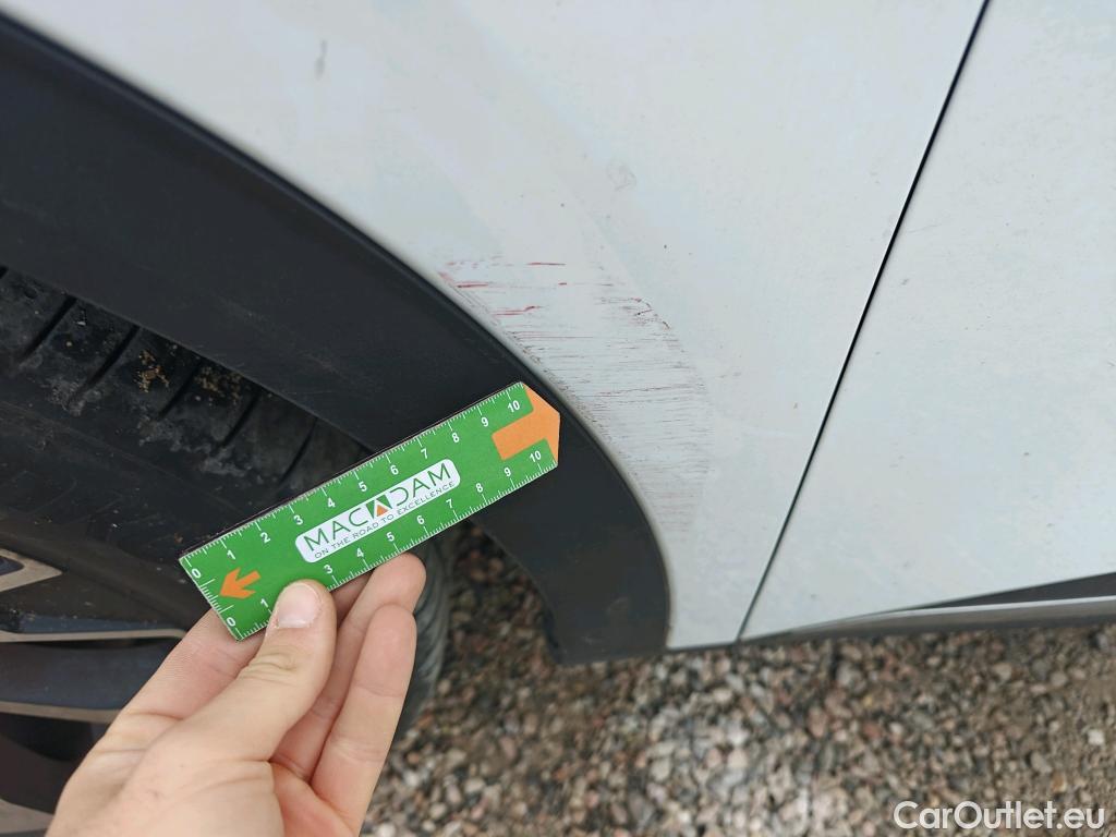  KIA  Sportage KIA  / 2022 / 5P / todoterreno 1.6 T-GDi MHEV 112kW (150CV) Drive 4X2 #48