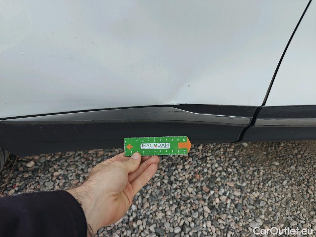  KIA  Sportage KIA  / 2022 / 5P / todoterreno 1.6 T-GDi MHEV 112kW (150CV) Drive 4X2 #27