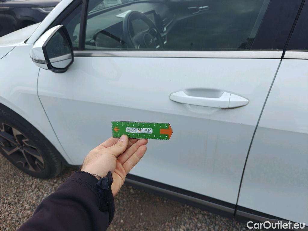  KIA  Sportage KIA  / 2022 / 5P / todoterreno 1.6 T-GDi MHEV 112kW (150CV) Drive 4X2 #9