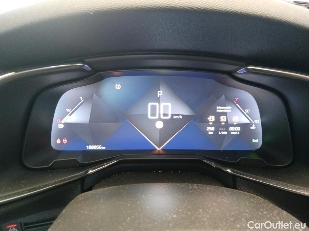  DS  DS7 DS DS 7 Crossback / 2017 / 5P / todoterreno BlueHDi DE 96kW (130CV) Auto. BASTILLE (AC2) #40