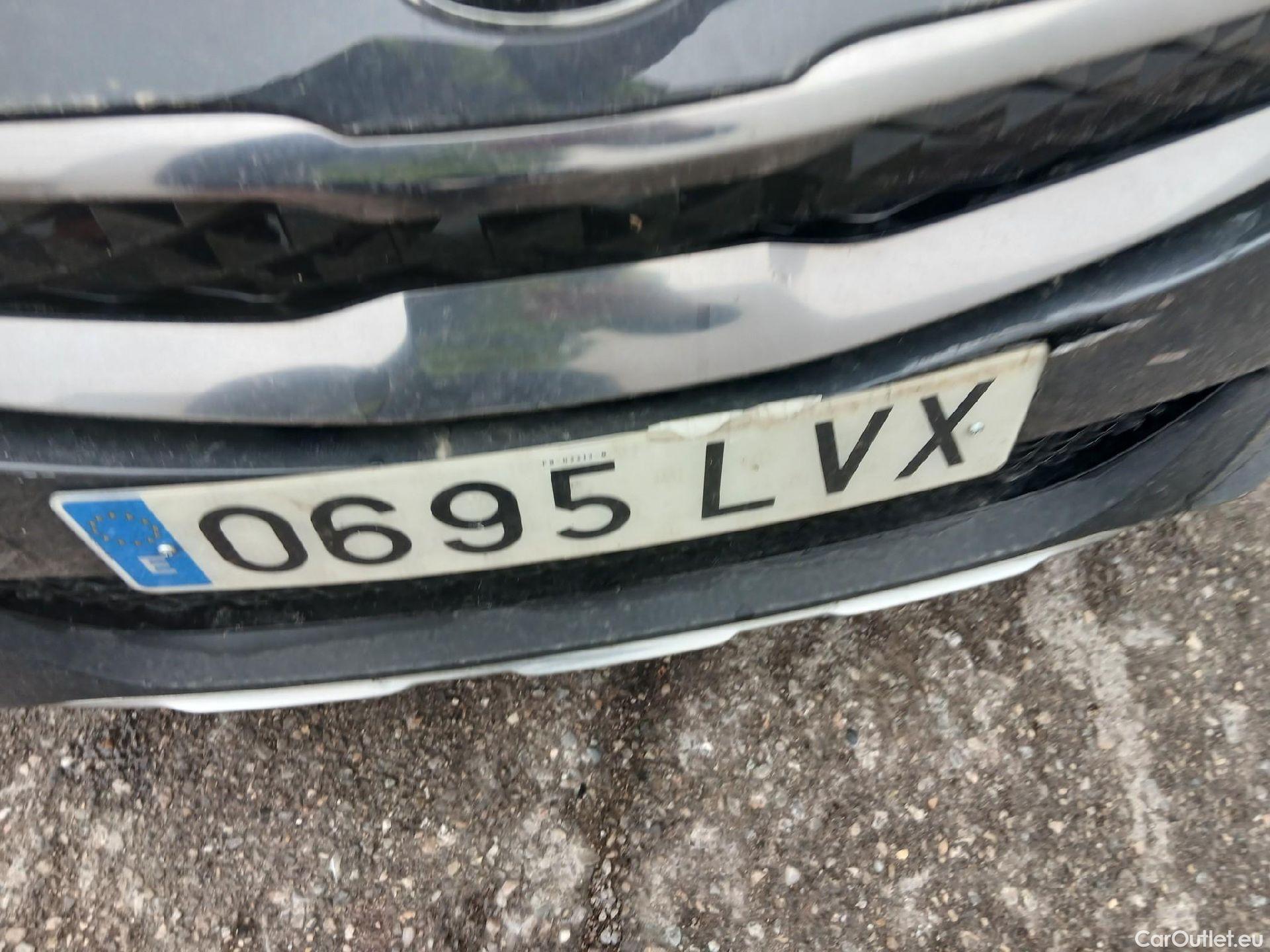  KIA  XCeed KIA  1.6 GDi PHEV 104kW (141CV) eDrive (AC) #4