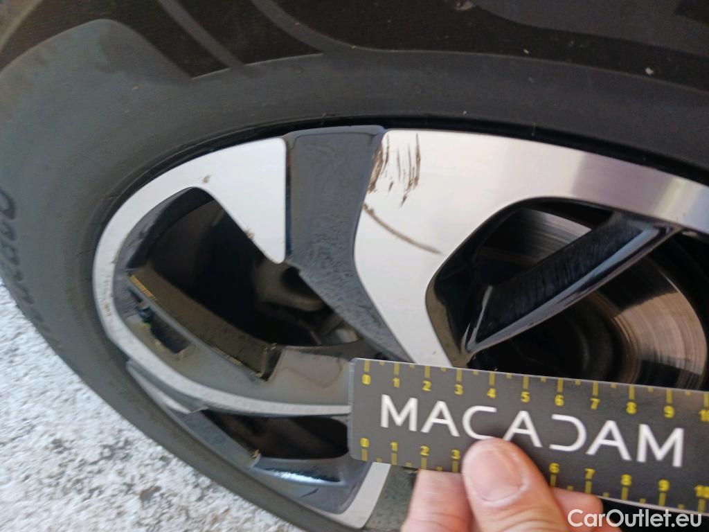  DS  DS7 DS DS 7 Crossback / 2017 / 5P / todoterreno BlueHDi DE 96kW (130CV) Auto. BASTILLE (AC2) #9