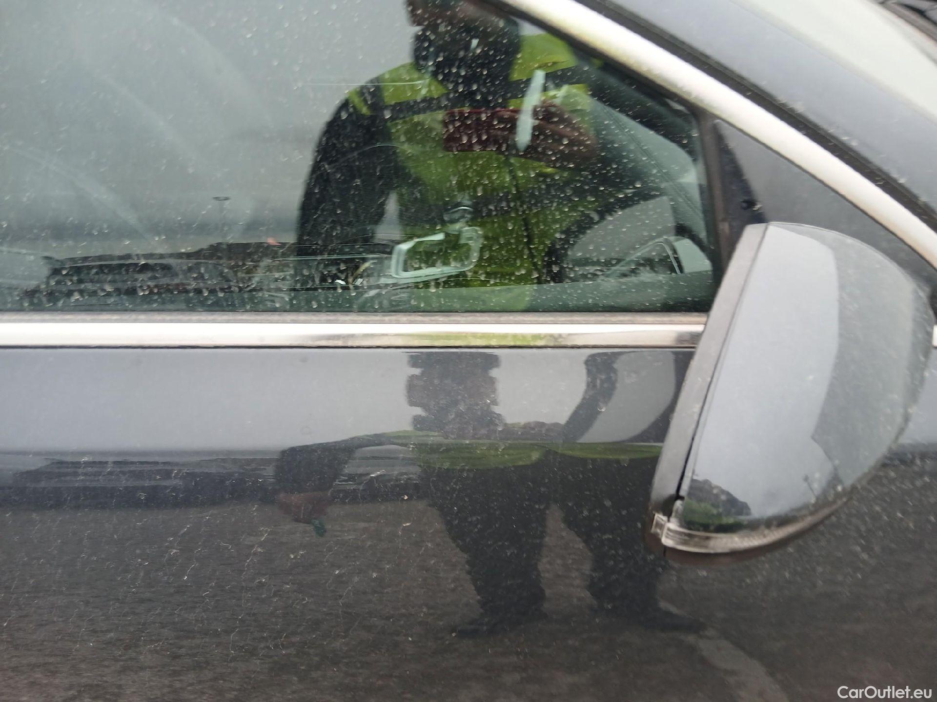  KIA  XCeed KIA  1.6 GDi PHEV 104kW (141CV) eDrive (AC) #19