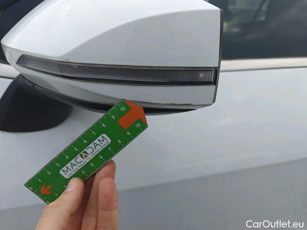  KIA  Sportage KIA  / 2022 / 5P / todoterreno 1.6 T-GDi MHEV 112kW (150CV) Drive 4X2 #46