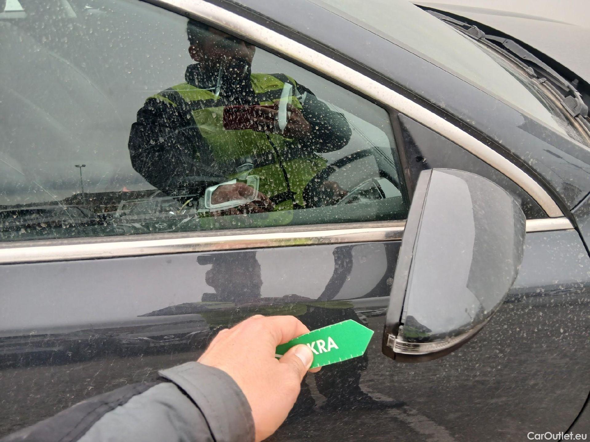  KIA  XCeed KIA  1.6 GDi PHEV 104kW (141CV) eDrive (AC) #20