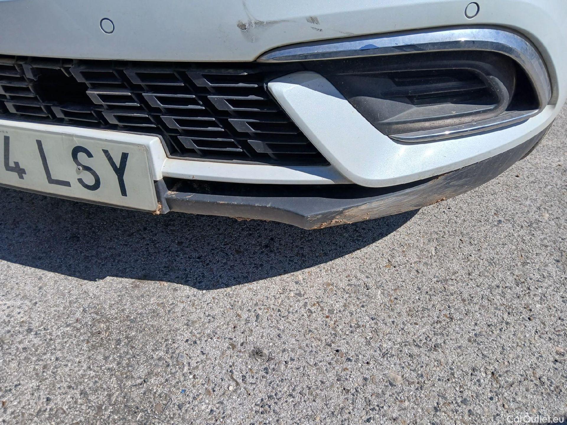  Renault  Grand Scenic RENAULT Grand Scénic / 2016 / 5P / monovolumen compacto Limited TCe 103 kW (140CV) EDC GPF MY21 #12