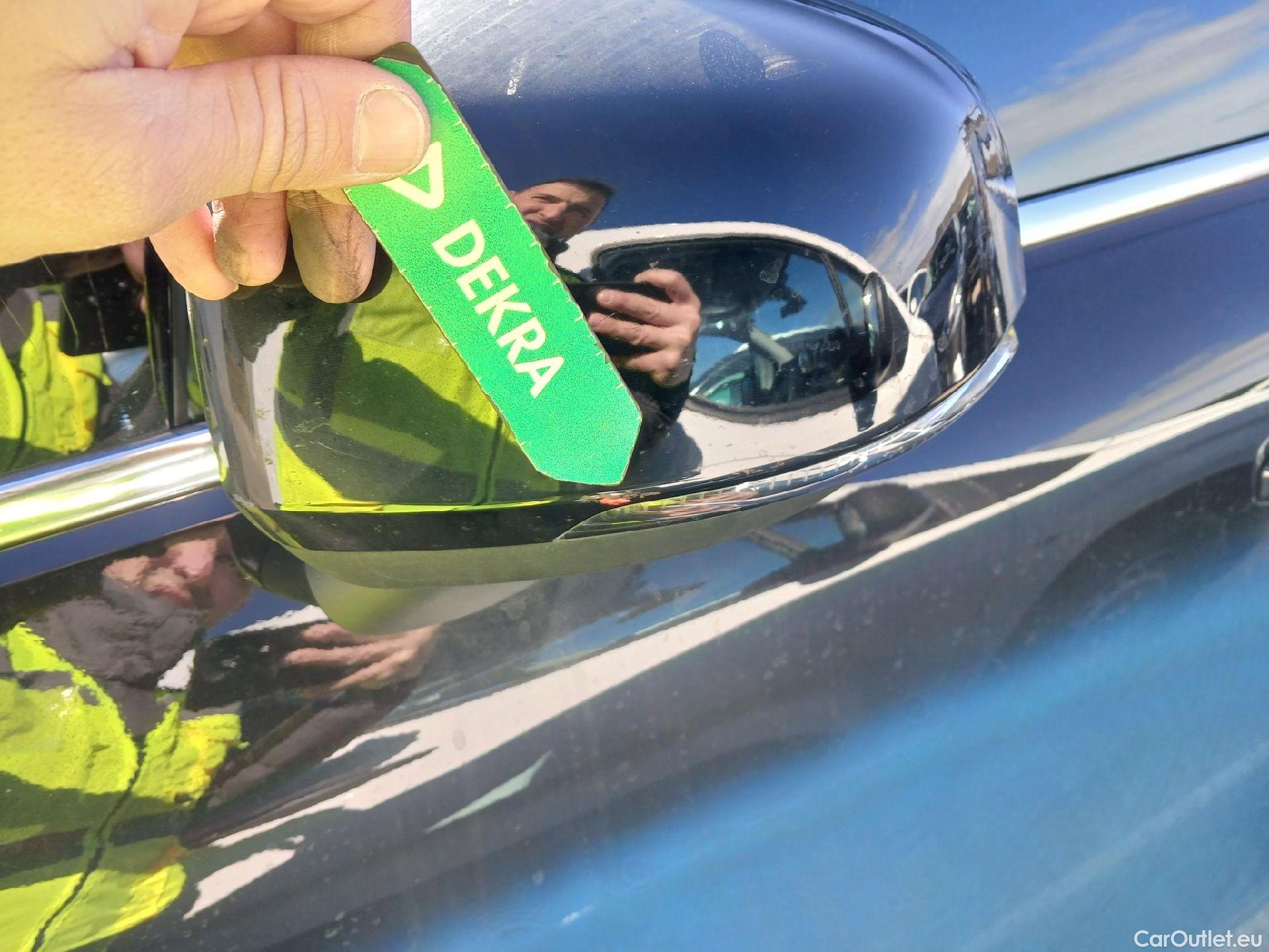  Volvo  XC 40 VOLVO XC40 / 2017 / 5P / todoterreno 1.5 T4 Twin Recharge Inscription Ex Auto #4