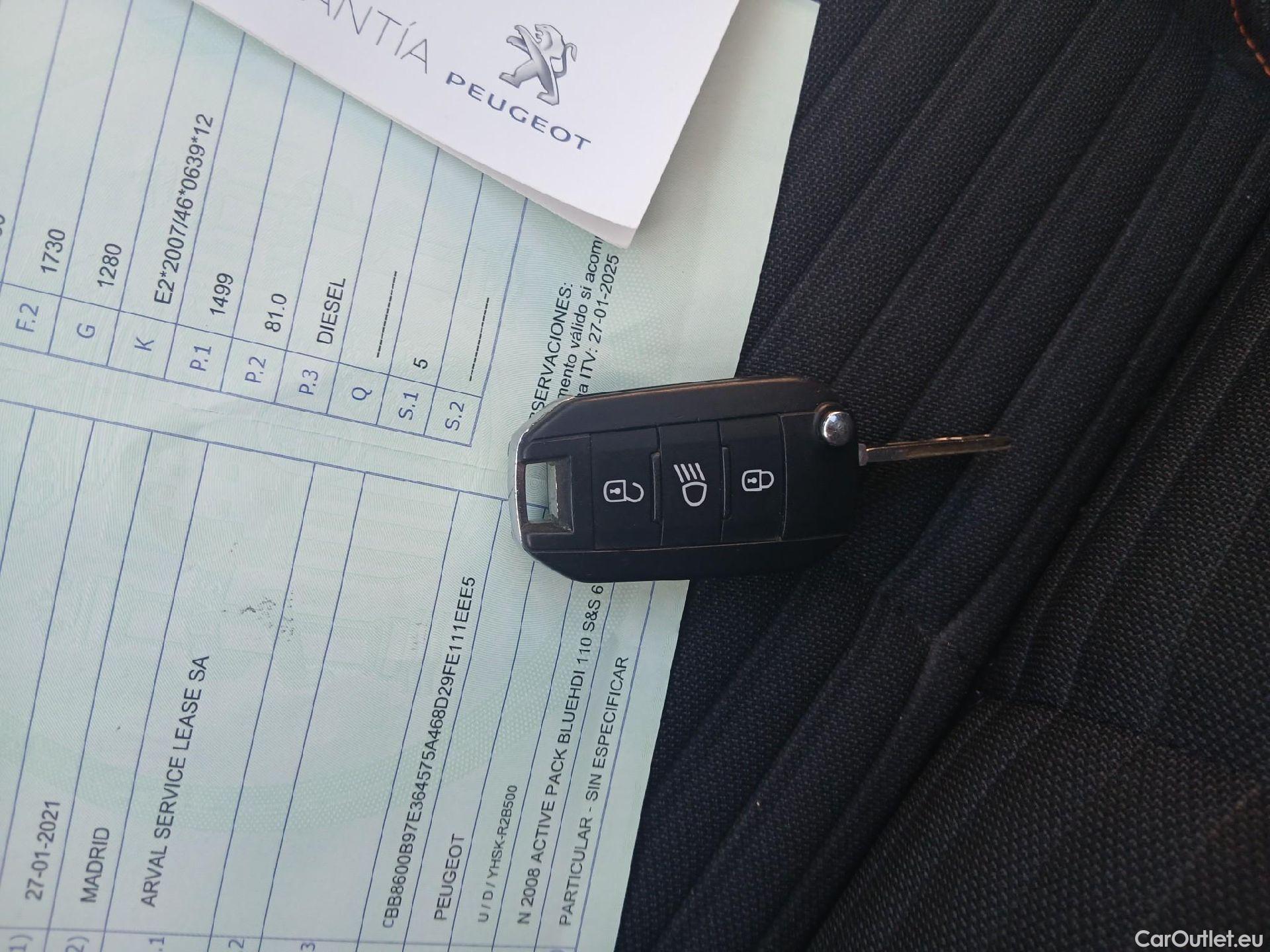  Peugeot  2008 PEUGEOT  / 2019 / 5P / todoterreno Active Pack BlueHDI 81kW (110CV) #34