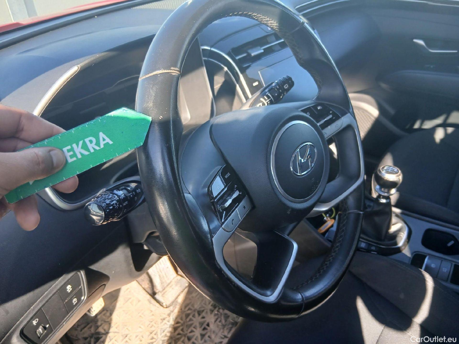  Hyundai  Tucson HYUNDAI  / 2020 / 5P / todoterreno 1.6 CRDI 85kW (115CV) Klass #3