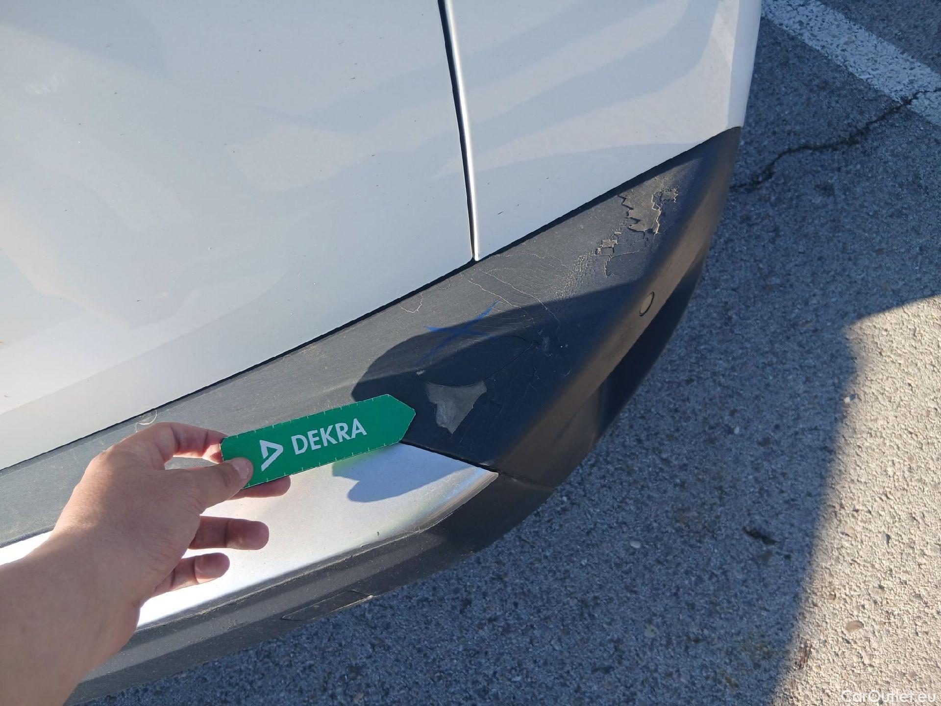  Peugeot  2008 PEUGEOT  / 2019 / 5P / todoterreno Active Pack BlueHDI 81kW (110CV) #13