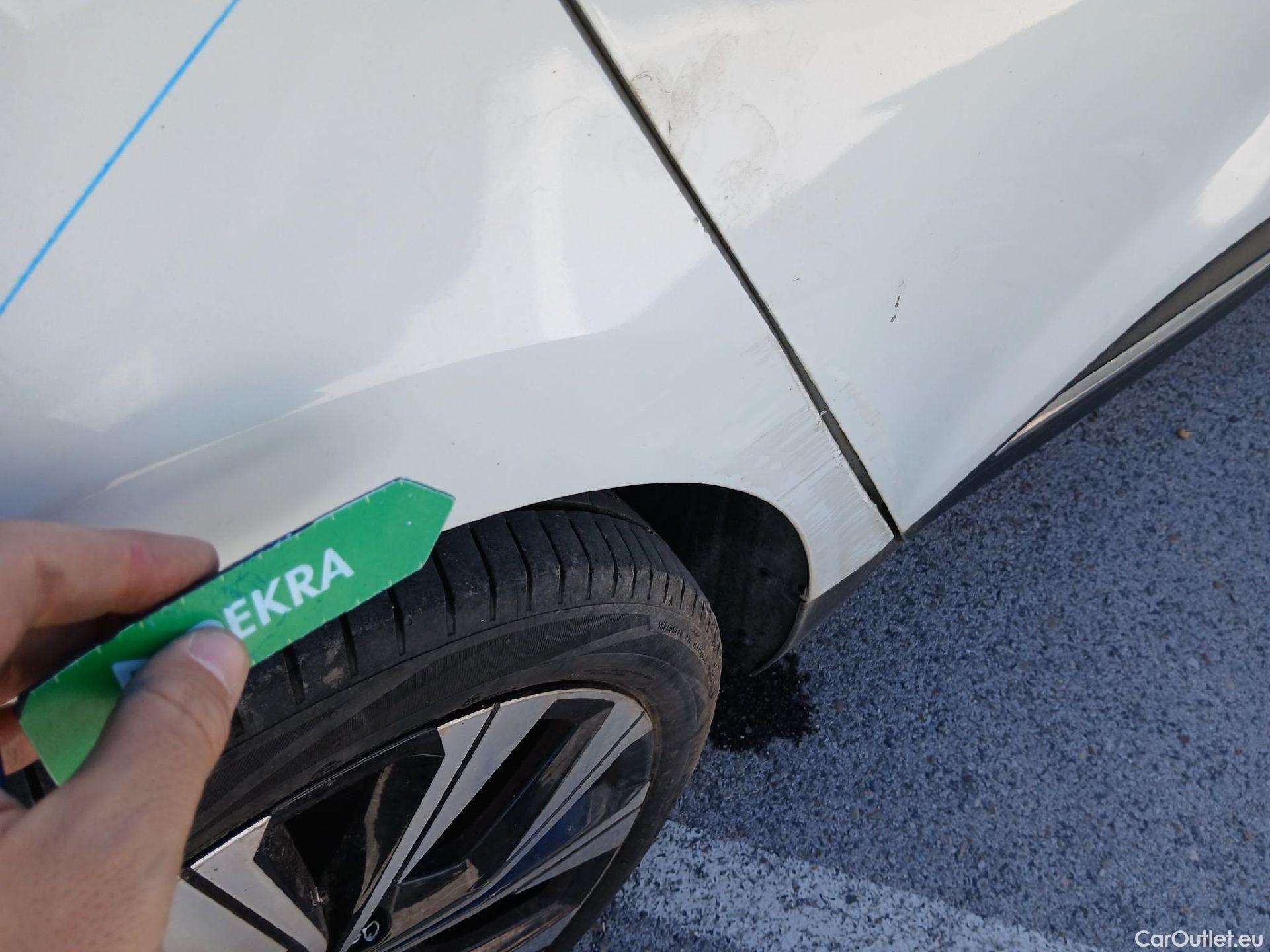  Renault  Grand Scenic RENAULT Grand Scénic / 2016 / 5P / monovolumen compacto Limited TCe 103 kW (140CV) EDC GPF MY21 #28