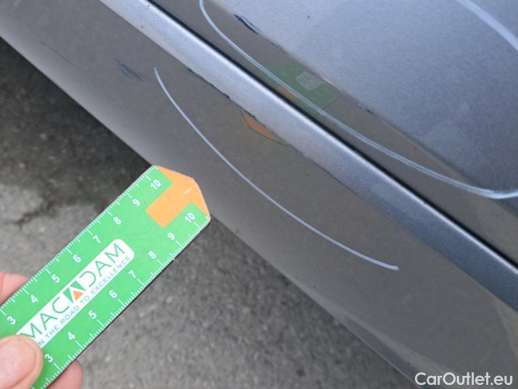  Volkswagen  T-ROC VOLKSWAGEN  / 2021 / 5P / todoterreno R-Line 1.5 TSI 110kW (150CV) DSG #38