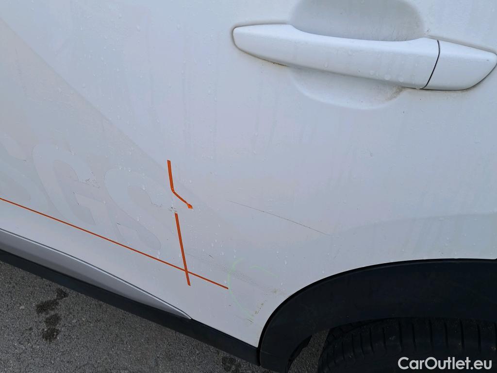  Peugeot  2008 PEUGEOT  / 2019 / 5P / todoterreno Allure BlueHDI 81kW (110CV) #10