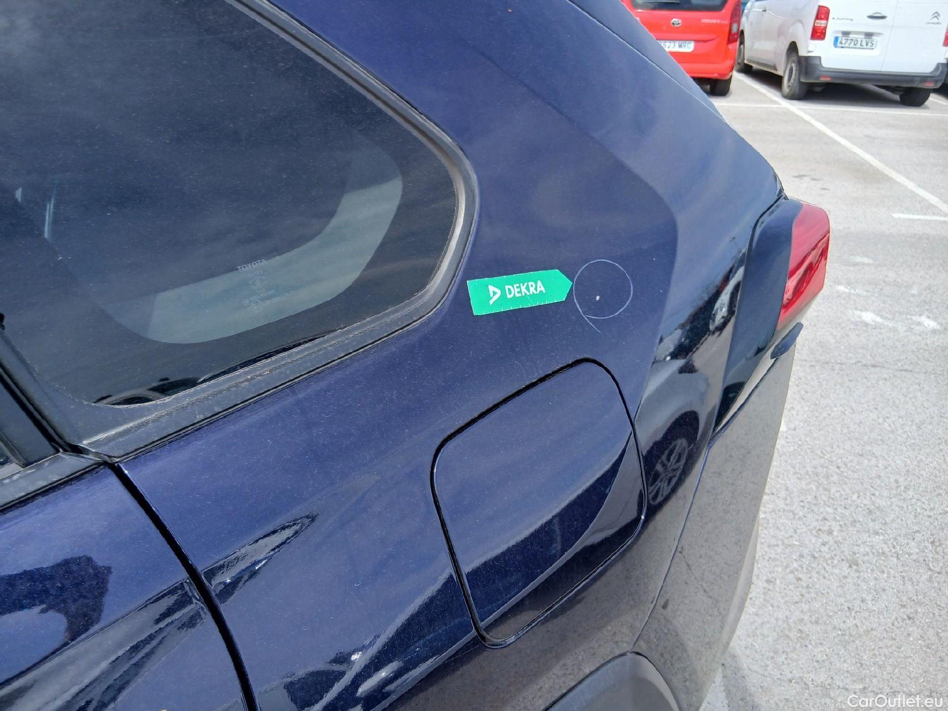  Toyota  RAV4 TOYOTA  / 2018 / 5P / todoterreno 2.5l 220H Advance #20