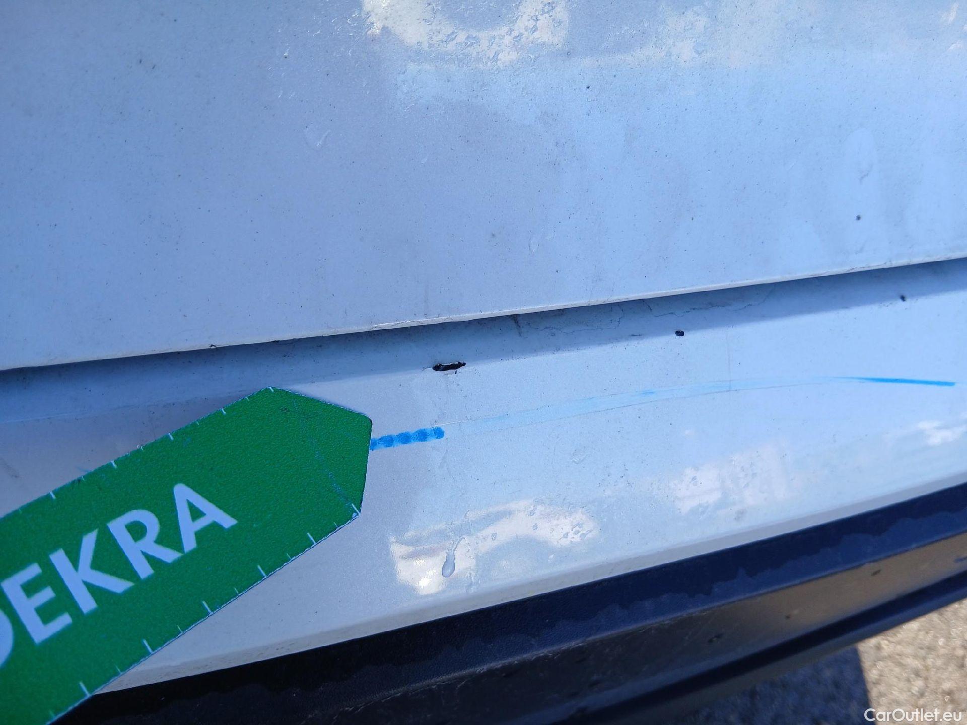  Nissan  Qashqai NISSAN  / 2021 / 5P / todoterreno DIG-T 116kW (158CV) mHEV Xtronic Acenta (AC2) #29