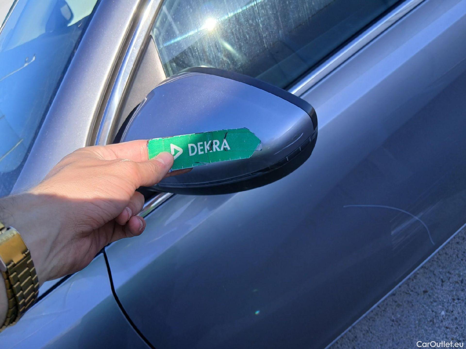  Peugeot  308 PEUGEOT  / 2017 / 5P / familiar SW Allure Pack PureTech 130 S&S #16