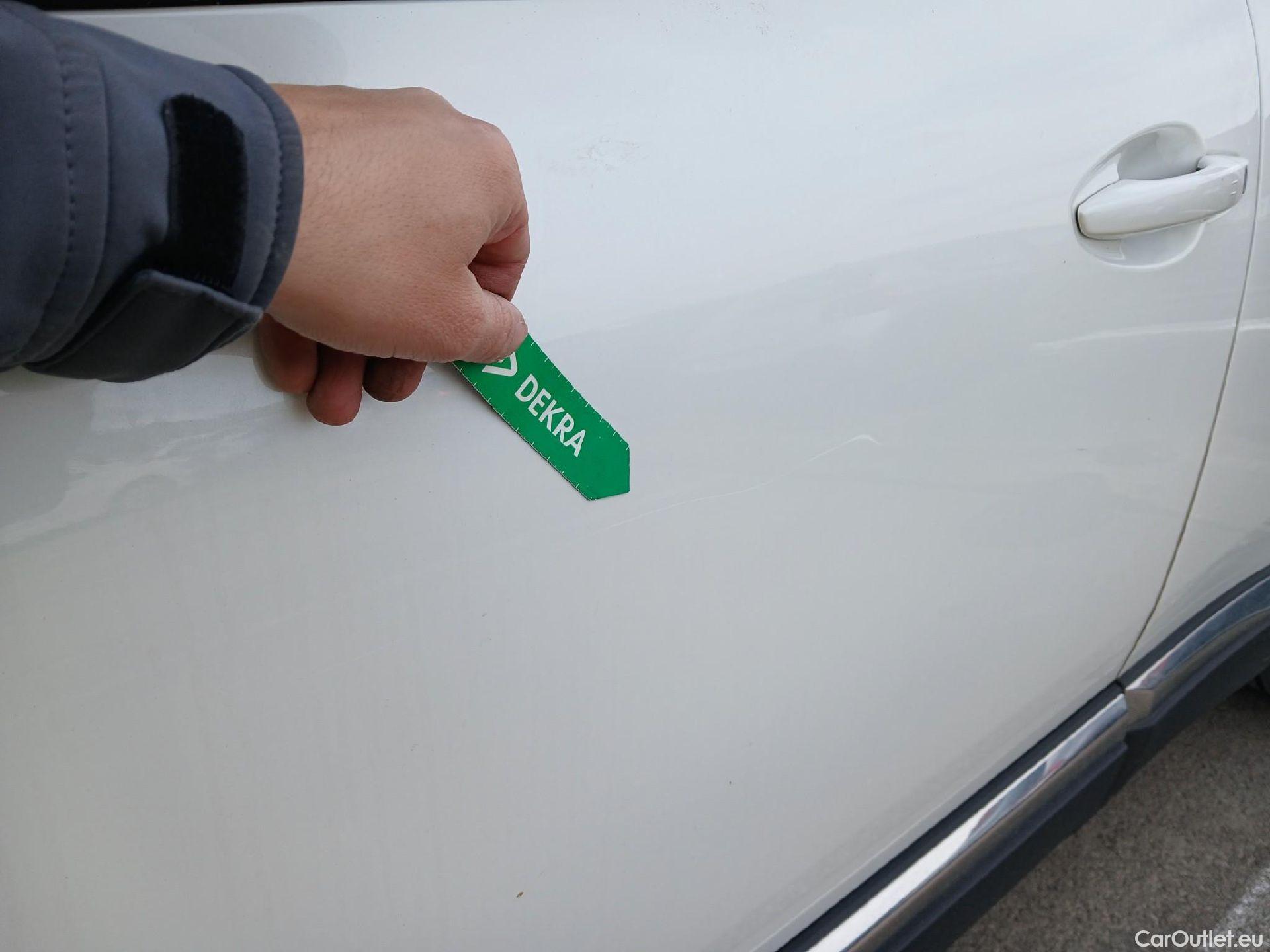  Peugeot  3008 PEUGEOT  / 2020 / 5P / todoterreno 1.5 BlueHDi 96kW S&S Allure Pack EAT8 #14