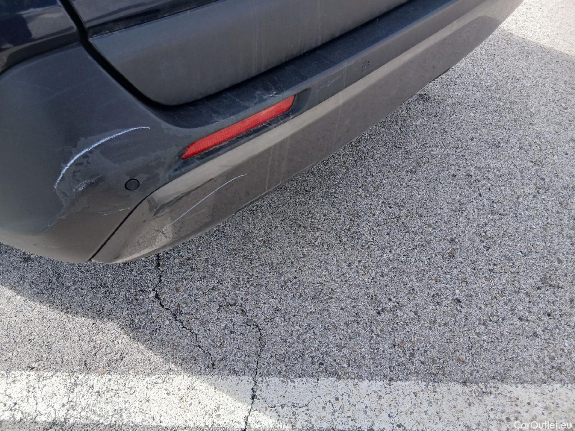  Toyota  RAV4 TOYOTA  / 2018 / 5P / todoterreno 2.5l 220H Advance #24