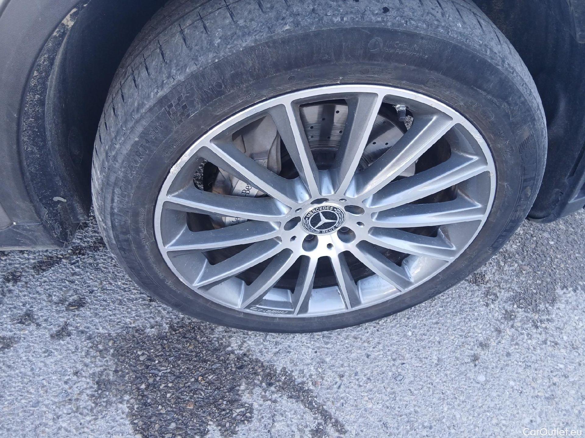  Mercedes  G-Klasee MERCEDES-BENZ Clase GLC / 2019 / 5P / todoterreno GLC 300 e 4MATIC #30