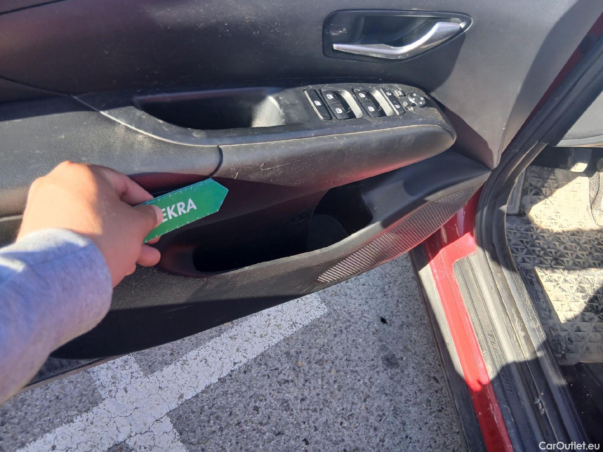  Hyundai  Tucson HYUNDAI  / 2020 / 5P / todoterreno 1.6 CRDI 85kW (115CV) Klass #8