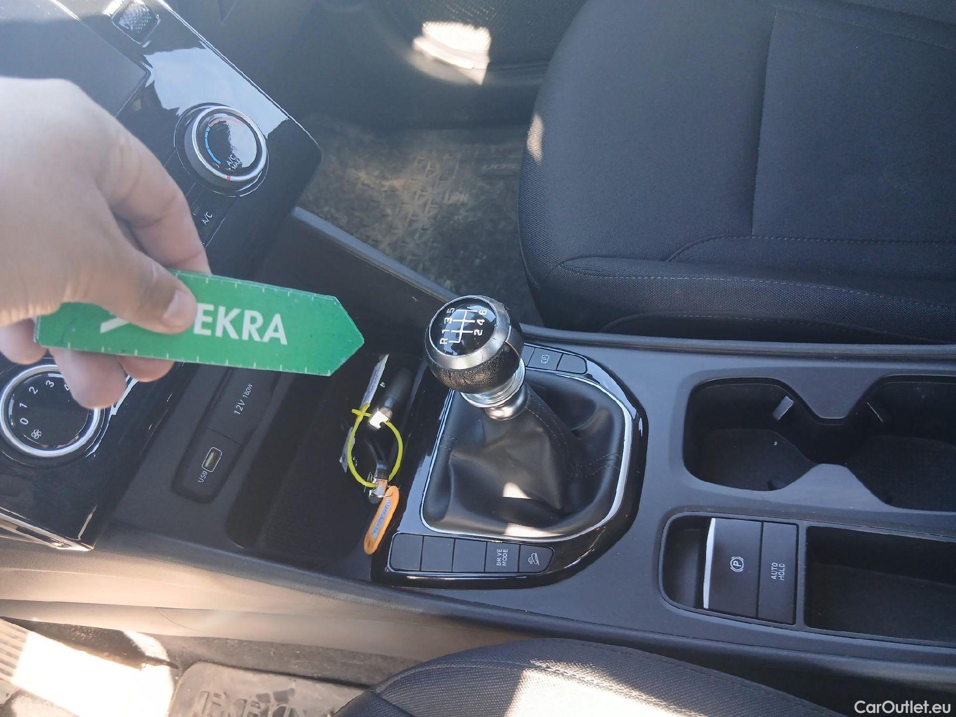  Hyundai  Tucson HYUNDAI  / 2020 / 5P / todoterreno 1.6 CRDI 85kW (115CV) Klass #5