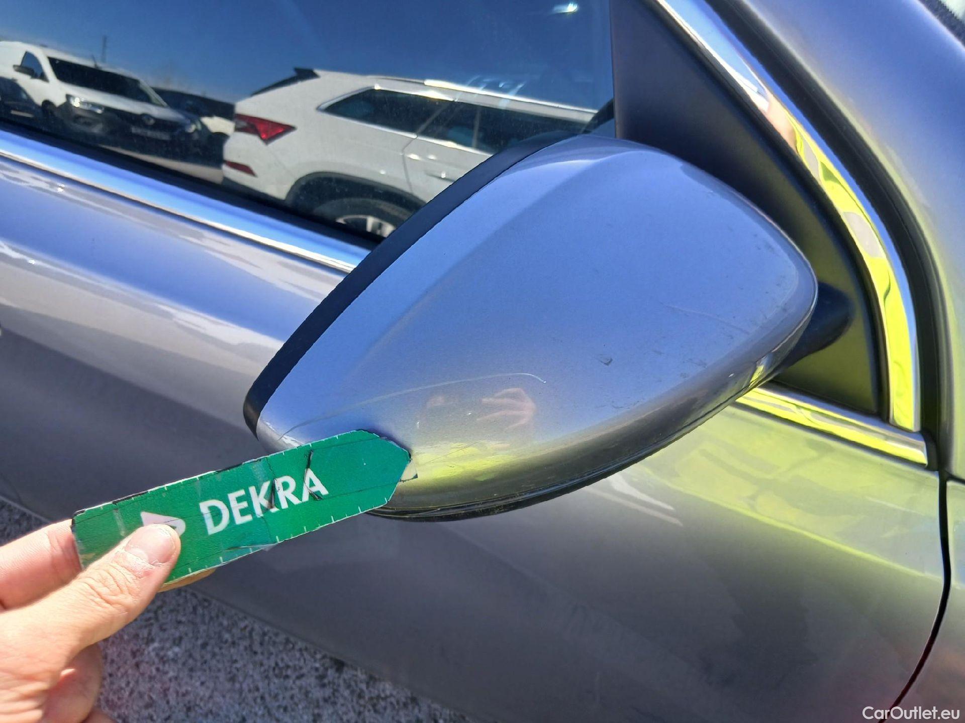  Peugeot  308 PEUGEOT  / 2017 / 5P / familiar SW Allure Pack PureTech 130 S&S #43