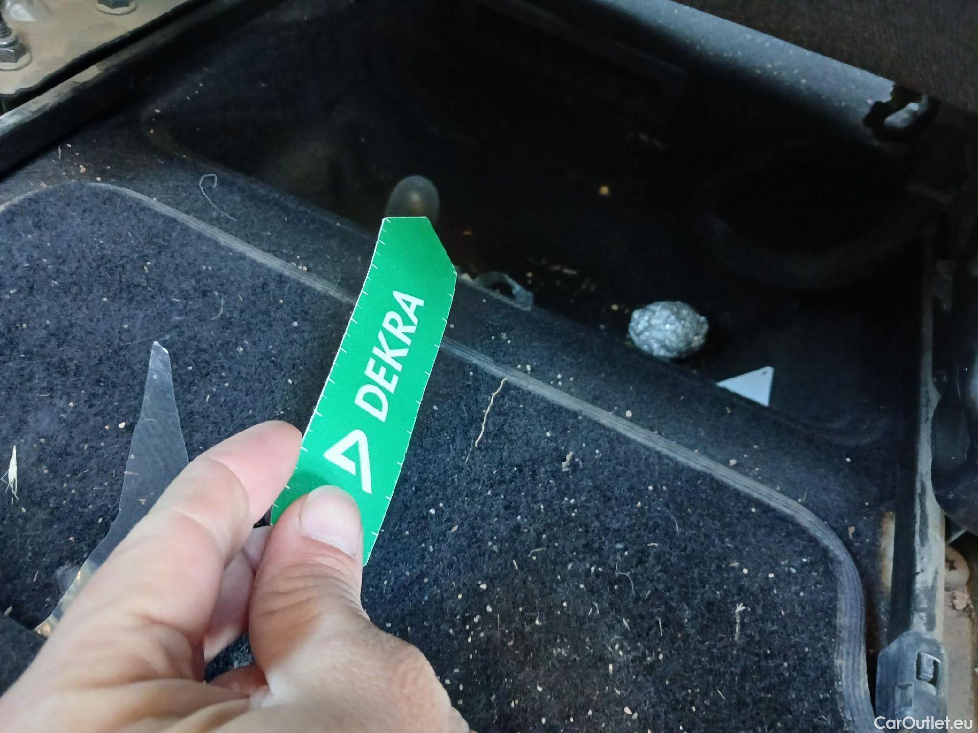  Citroen  Berlingo CITROEN  / 2018 / 4P / monovolumen compacto Talla M BlueHDi 100 S&S LIVE PACK #16