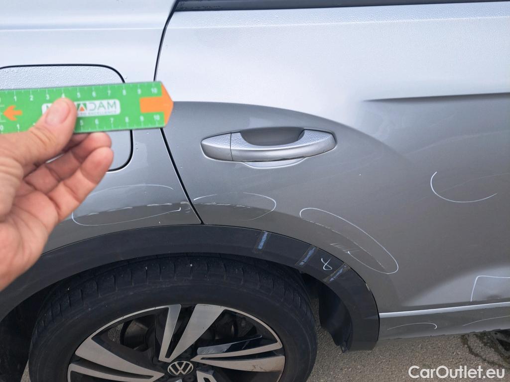  Volkswagen  T-ROC VOLKSWAGEN  / 2021 / 5P / todoterreno R-Line 1.5 TSI 110kW (150CV) DSG #68