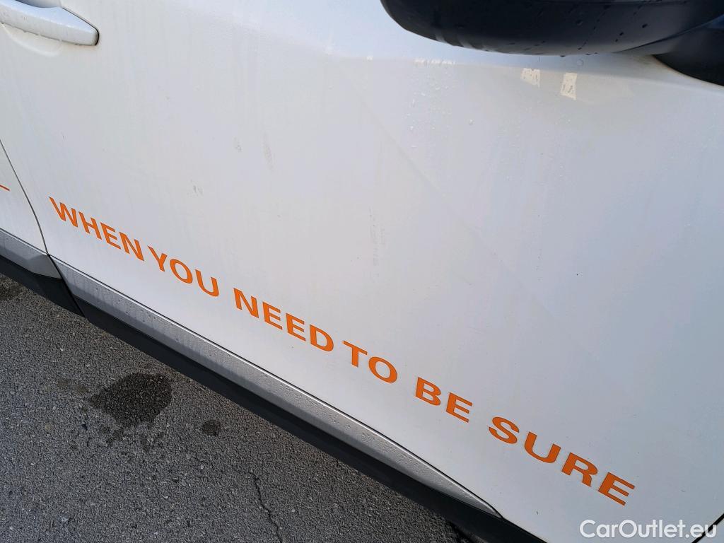  Peugeot  2008 PEUGEOT  / 2019 / 5P / todoterreno Allure BlueHDI 81kW (110CV) #3