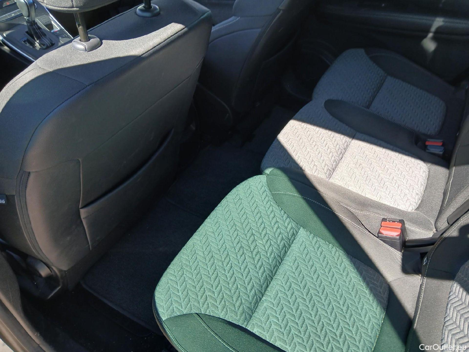  Renault  Grand Scenic RENAULT Grand Scénic / 2016 / 5P / monovolumen compacto Limited TCe 103 kW (140CV) EDC GPF MY21 #8