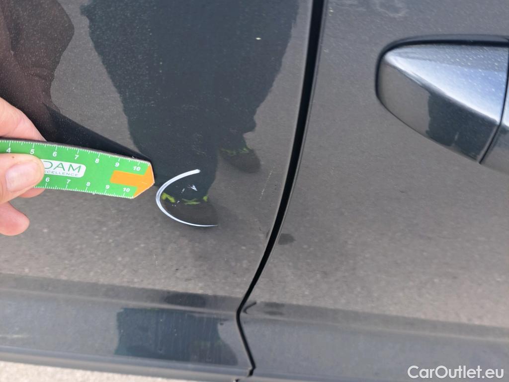  Volkswagen  T-ROC VOLKSWAGEN  / 2021 / 5P / todoterreno Life 2.0 TDI 85kW (115CV) (AC4) #20