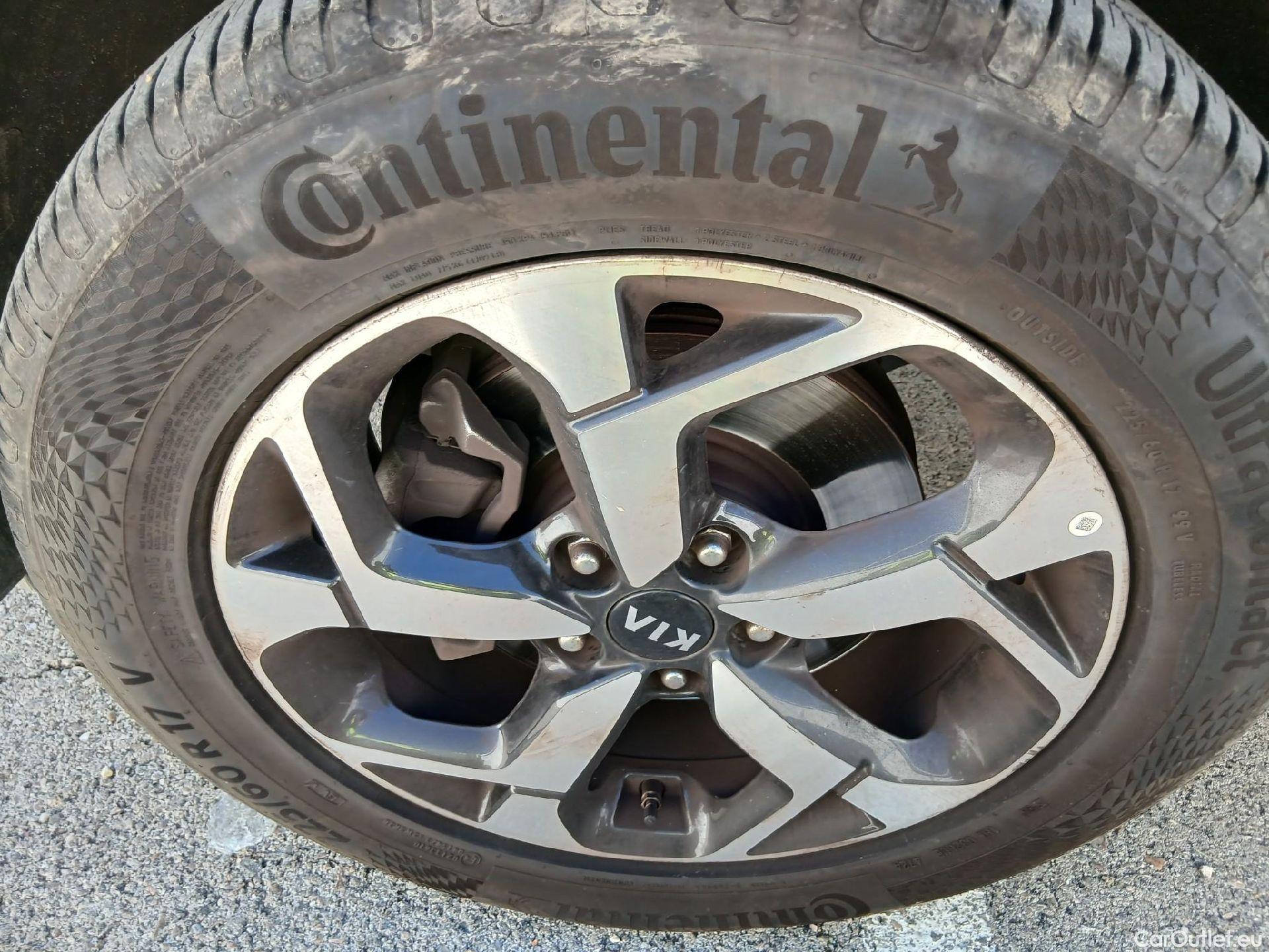  KIA  Sportage KIA  / 2018 / 5P / todoterreno 1.6 MHEV Drive Plus 100kW (136CV) 4x2 #3