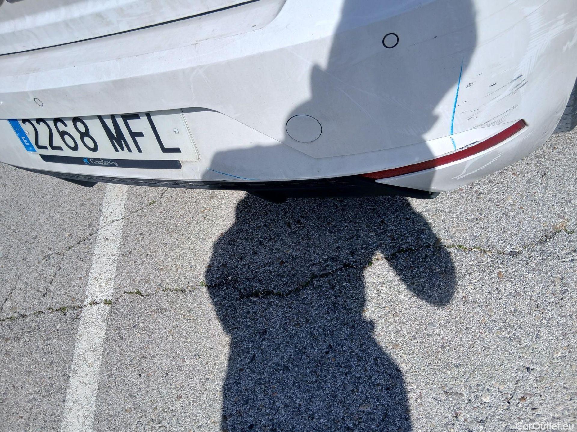  Seat  Ibiza SEAT  / 2017 / 5P / berlina con portón 1.0 MPI 59kW (80CV) Reference XL(SP) #25