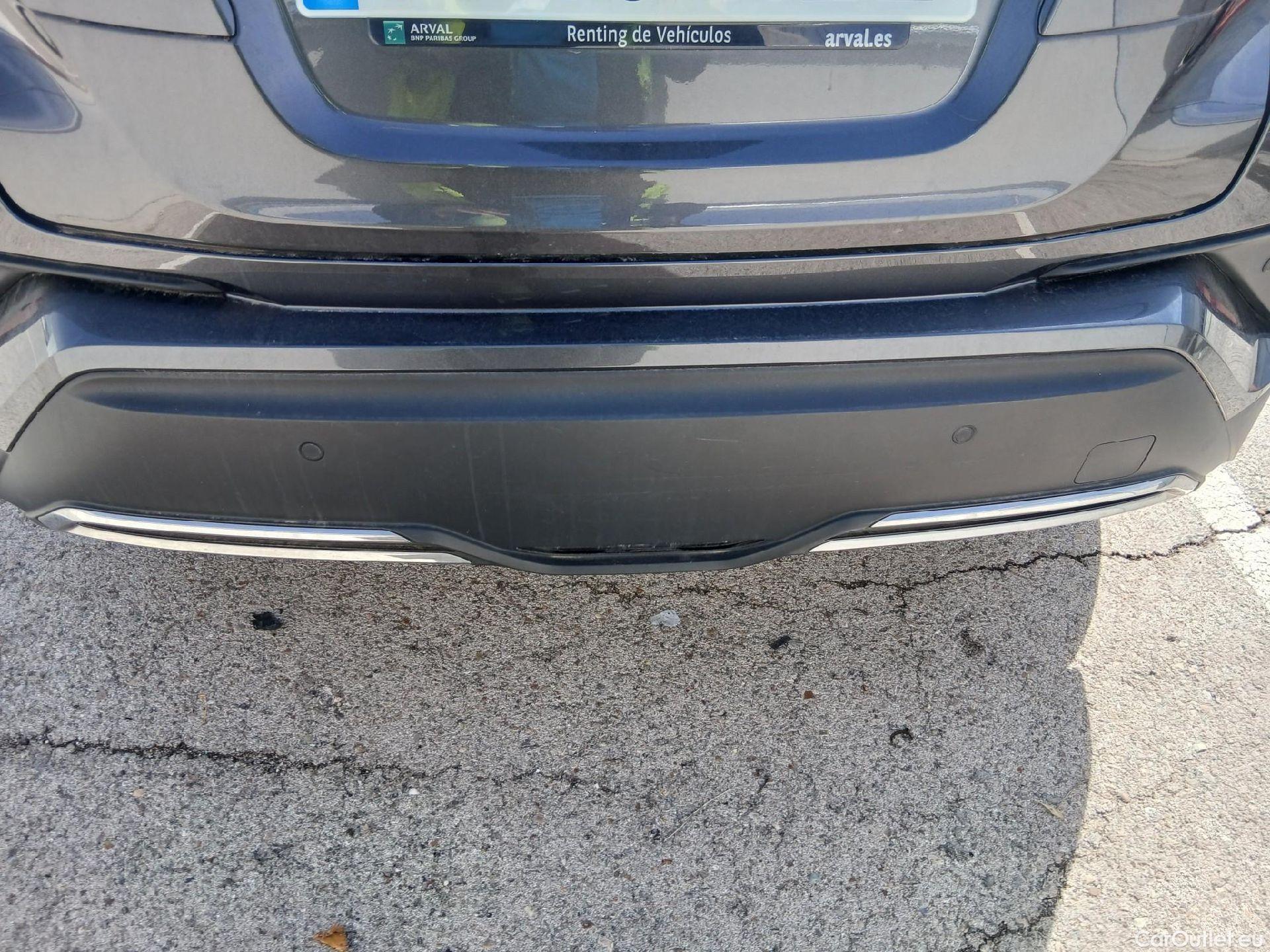  Toyota  C-HR TOYOTA  / 2019 / 5P / todoterreno 2.0 180H Advance #30