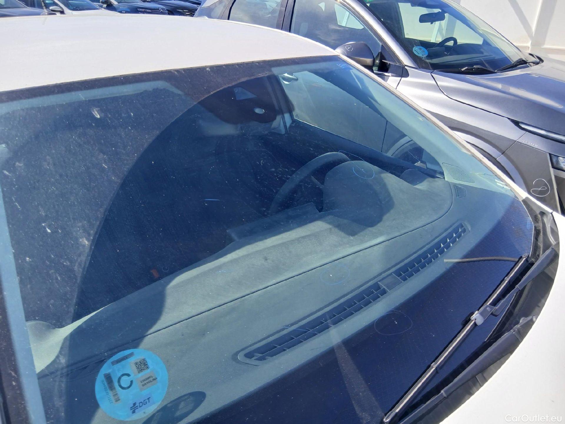  Seat  Ibiza SEAT  / 2017 / 5P / berlina con portón 1.0 MPI 59kW (80CV) Reference XL(SP) #3