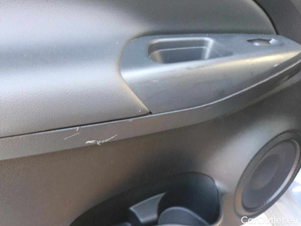  Nissan  Juke NISSAN  / 2019 / 5P / crossover DIG-T 84 kW (114 CV) DCT 7 Vel. Kiiro(SP) #14