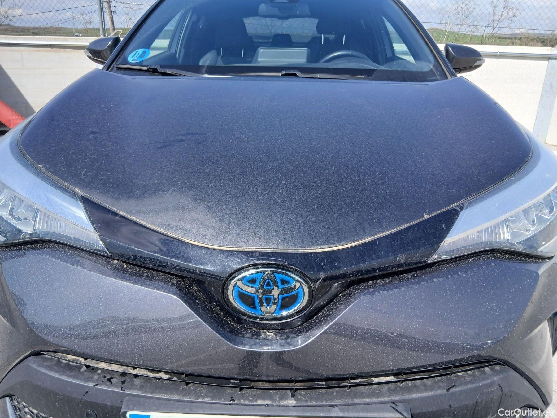  Toyota  C-HR TOYOTA  / 2019 / 5P / todoterreno 2.0 180H Advance #12