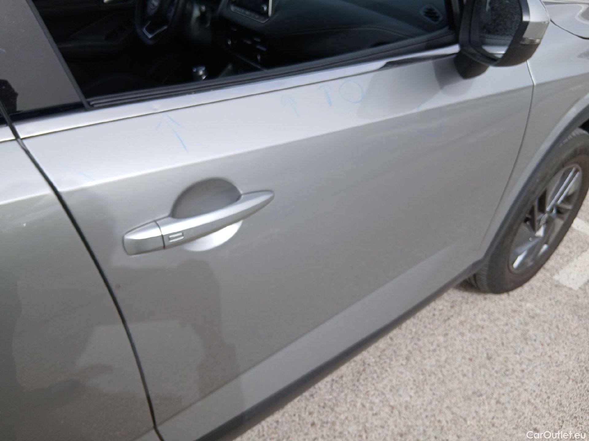  Nissan  Qashqai NISSAN  / 2021 / 5P / todoterreno DIG-T 103kW (140CV) mHEV 4x2 Acenta #44