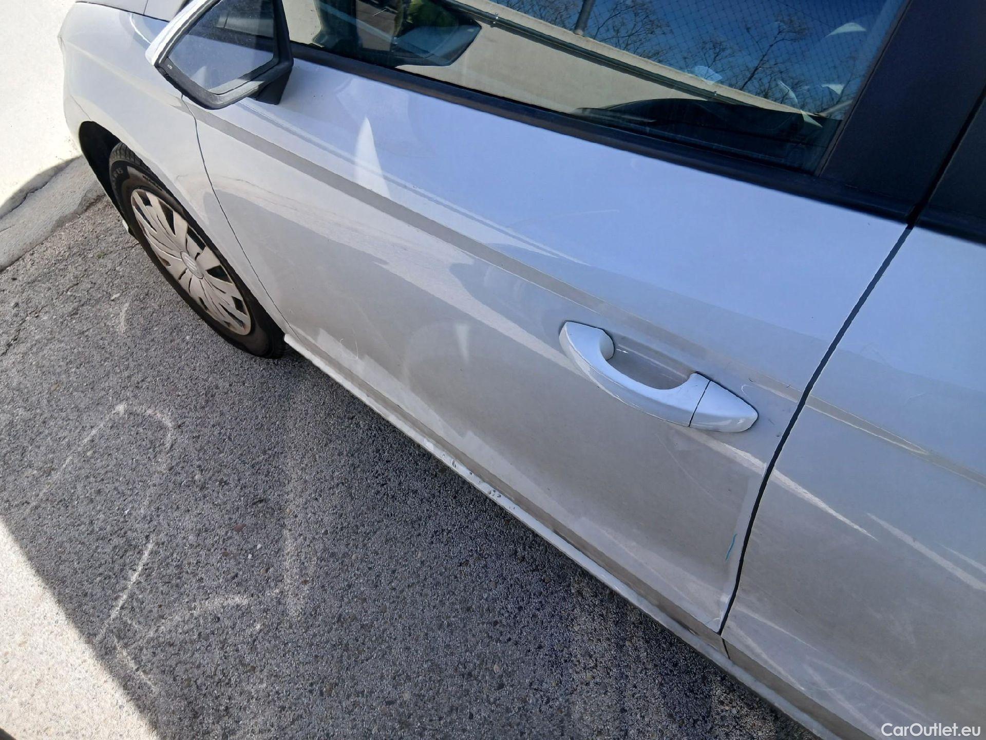  Seat  Ibiza SEAT  / 2017 / 5P / berlina con portón 1.0 MPI 59kW (80CV) Reference XL(SP) #15