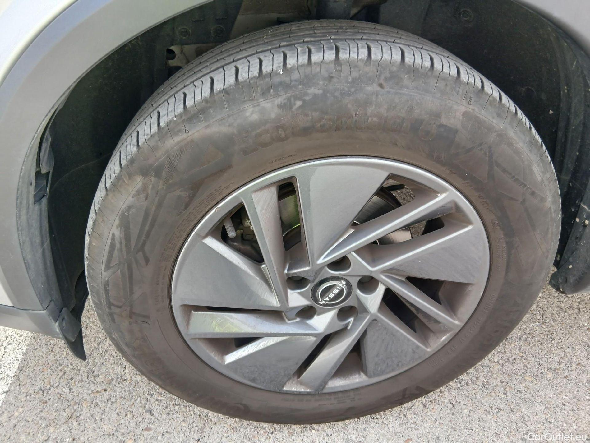  Nissan  Qashqai NISSAN  / 2021 / 5P / todoterreno DIG-T 103kW (140CV) mHEV 4x2 Acenta #22