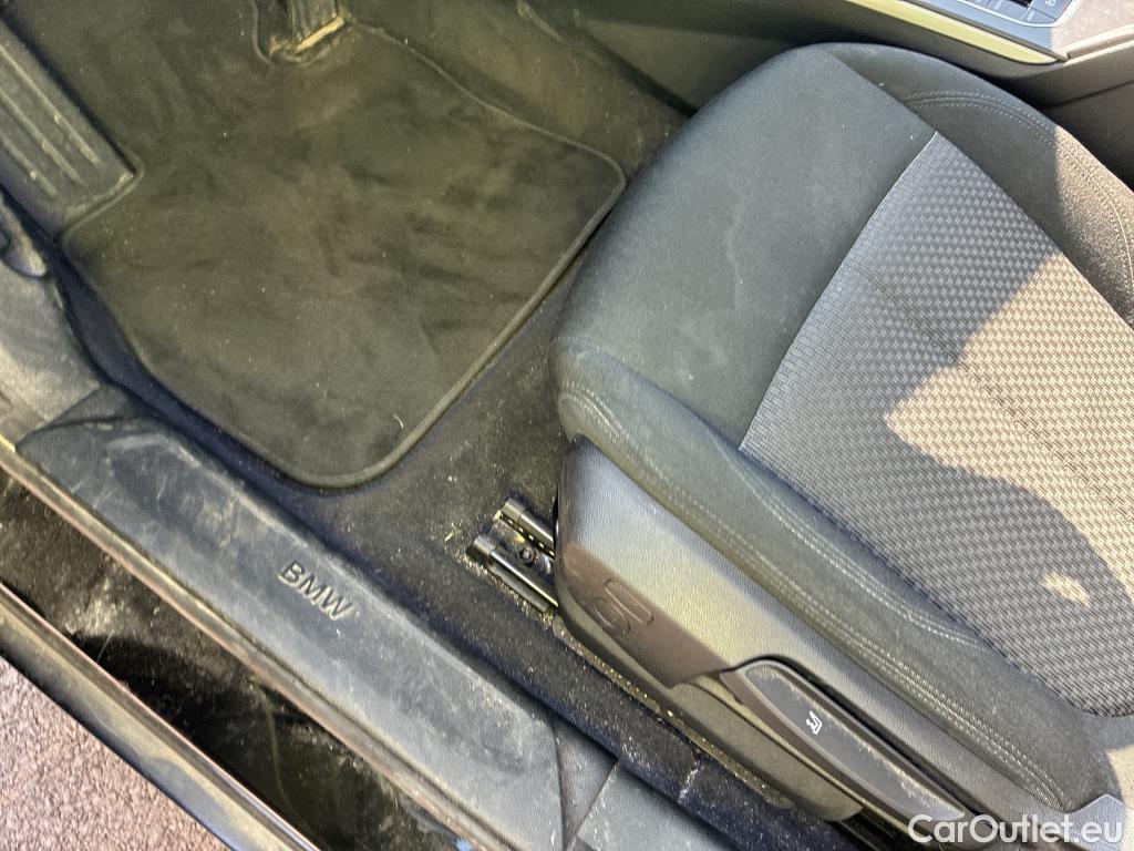  Bmw  Serie 1 BMW  / 2019 / 5P / berlina con portón 116d Corporate Auto. #17