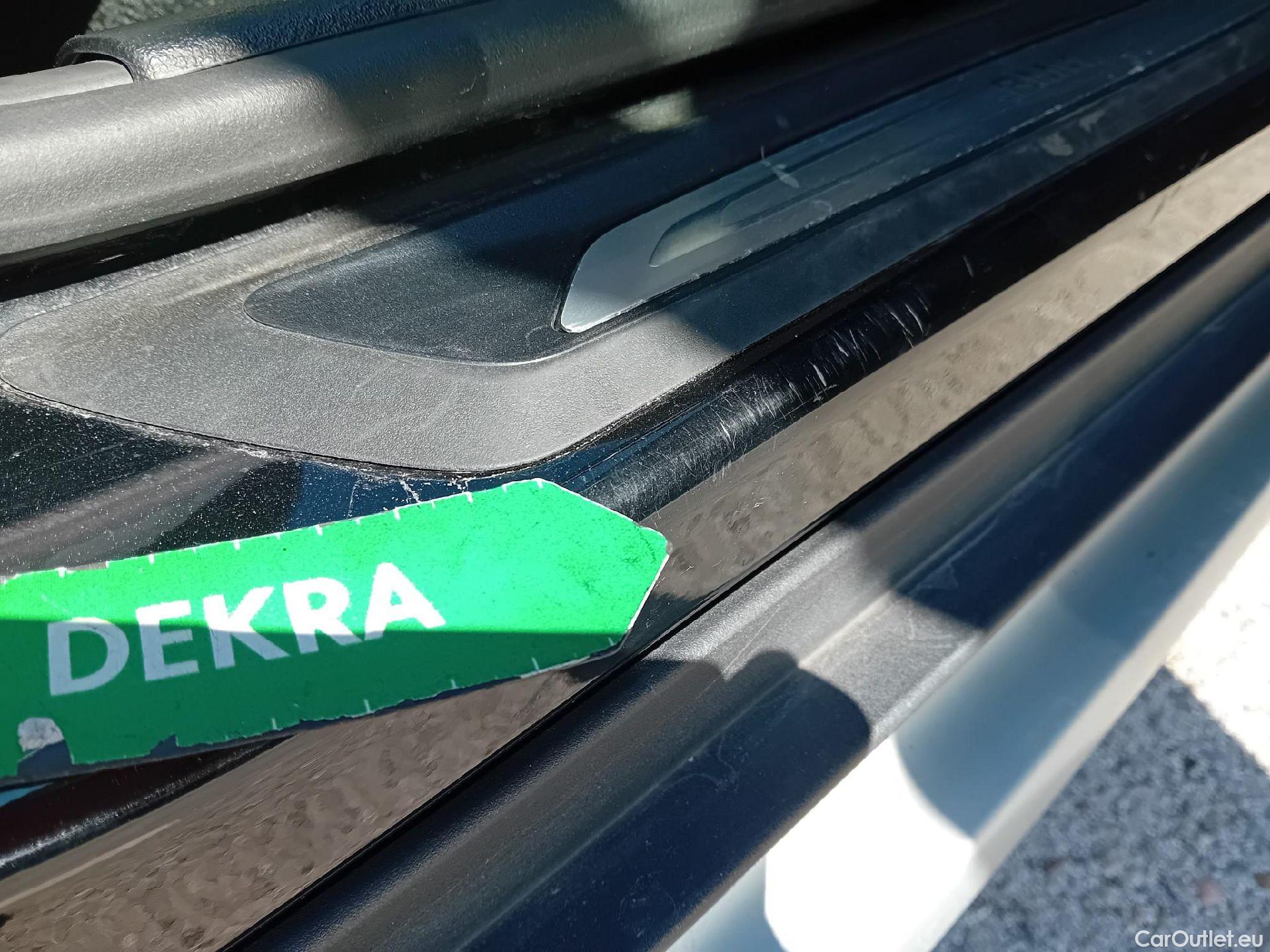  Bmw  X1 BMW  / 2019 / 5P / todoterreno sDrive20dA #4