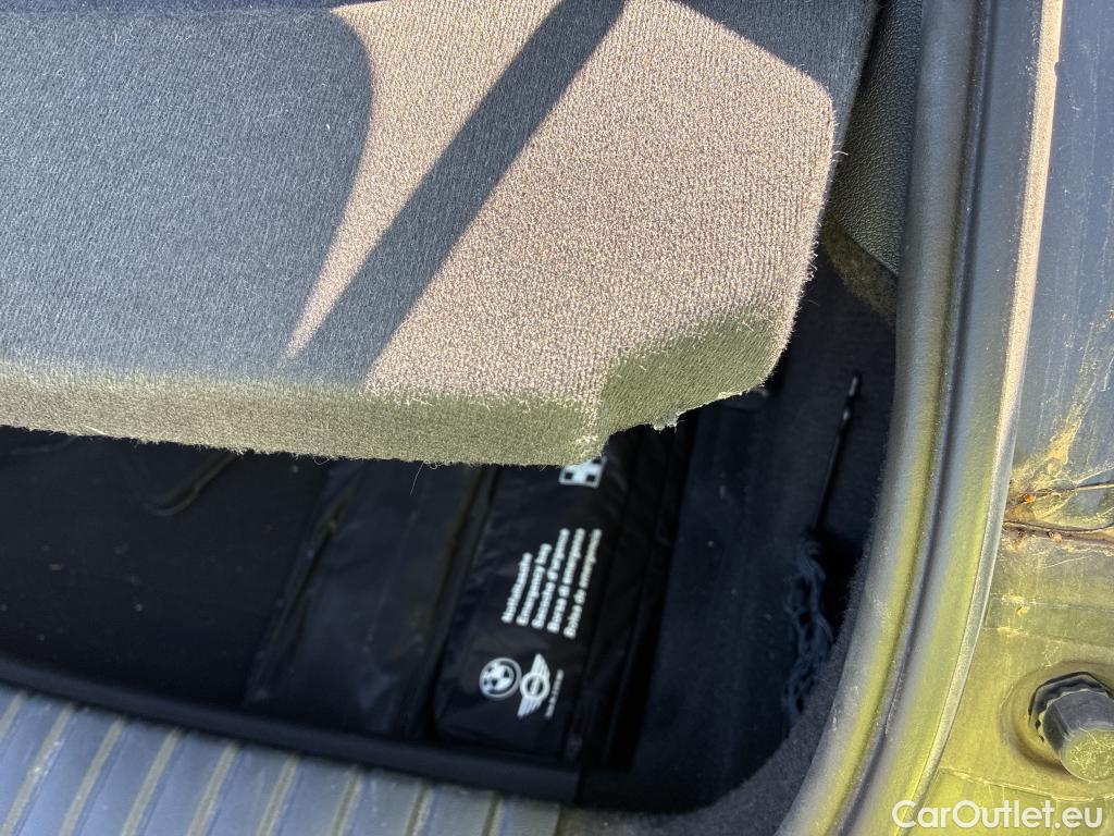  Bmw  Serie 1 BMW  / 2019 / 5P / berlina con portón 116d Corporate Auto. #30