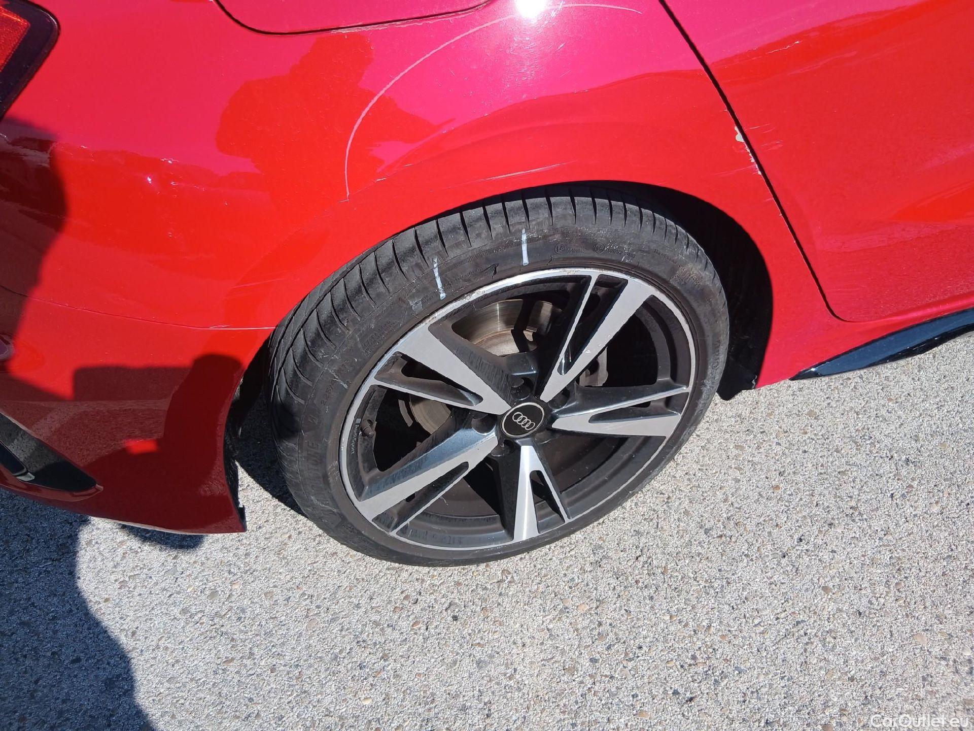  Audi  A3 AUDI  / 2020 / 5P / berlina con portón Sportback Black line 35 TDI 110kW S tron #30